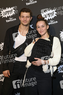 Oumph! Pop-Up Späti Launch Event in Berlin