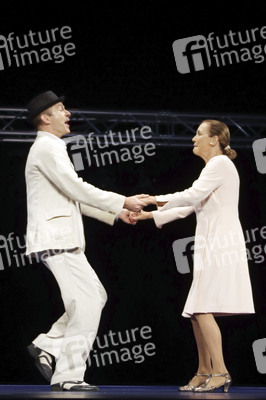 Theaterprobe 'Sechs Tanzstunden in sechs Wochen' in Hamburg