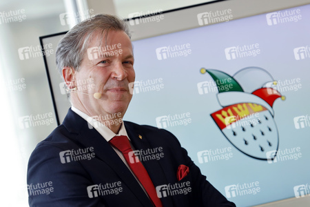 Pressekonferenz zur Vorstellung des designierten Dreigestirn 2022 in Köln