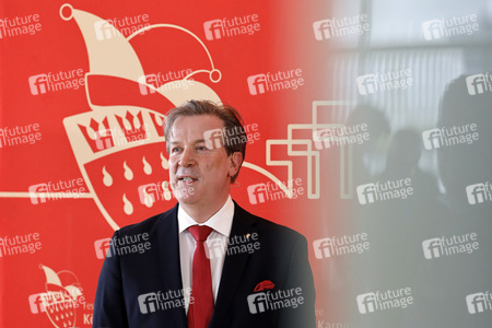 Pressekonferenz zur Vorstellung des designierten Dreigestirn 2022 in Köln