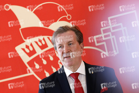 Pressekonferenz zur Vorstellung des designierten Dreigestirn 2022 in Köln