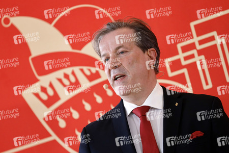 Pressekonferenz zur Vorstellung des designierten Dreigestirn 2022 in Köln