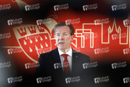 Pressekonferenz zur Vorstellung des designierten Dreigestirn 2022 in Köln