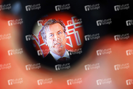 Pressekonferenz zur Vorstellung des designierten Dreigestirn 2022 in Köln