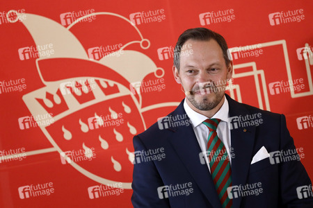 Pressekonferenz zur Vorstellung des designierten Dreigestirn 2022 in Köln