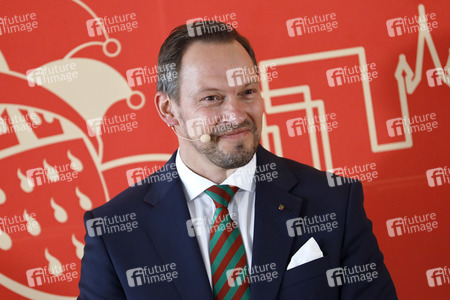 Pressekonferenz zur Vorstellung des designierten Dreigestirn 2022 in Köln