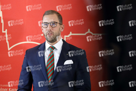 Pressekonferenz zur Vorstellung des designierten Dreigestirn 2022 in Köln