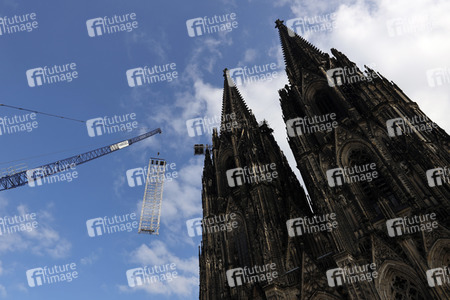 Abbau des Gerüsts am Kölner Dom