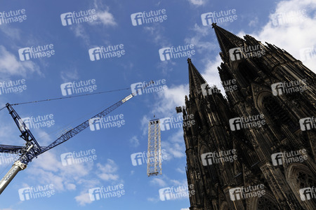 Abbau des Gerüsts am Kölner Dom