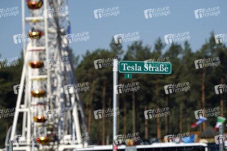 Tag der offenen Tür in der Tesla Gigafactory 4 in Grünheide