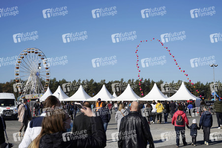 Tag der offenen Tür in der Tesla Gigafactory 4 in Grünheide