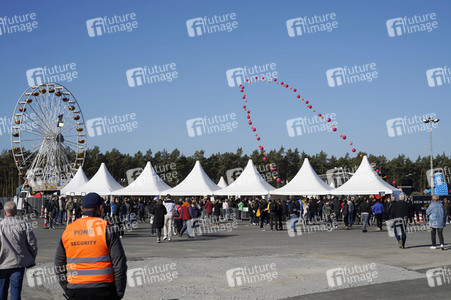 Tag der offenen Tür in der Tesla Gigafactory 4 in Grünheide