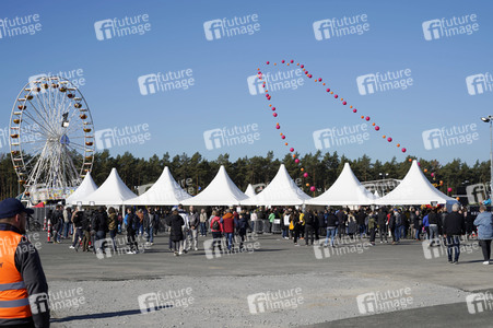 Tag der offenen Tür in der Tesla Gigafactory 4 in Grünheide