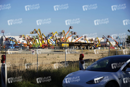 Tag der offenen Tür in der Tesla Gigafactory 4 in Grünheide