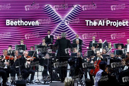 Pressetermin zur erstmals vollendeten 10. Sinfonie Beethovens in Bonn