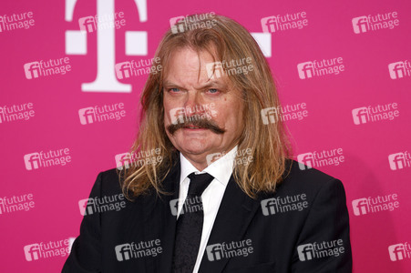 Beethoven X - The AI Project in Bonn