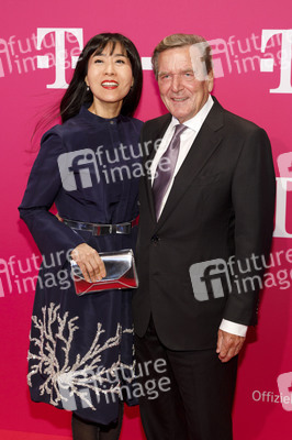 Beethoven X - The AI Project in Bonn