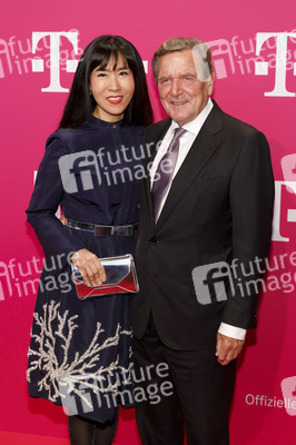 Beethoven X - The AI Project in Bonn