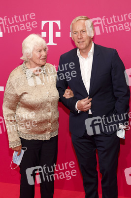 Beethoven X - The AI Project in Bonn