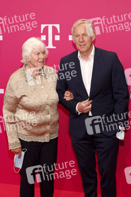 Beethoven X - The AI Project in Bonn