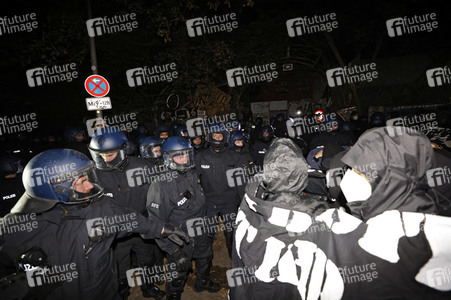 Demonstration gegen Räumung vom Wagencamp 'Köpi' in Berlin