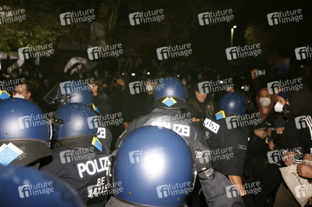Demonstration gegen Räumung vom Wagencamp 'Köpi' in Berlin