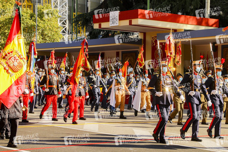 Militärparade zum spanischen Nationalfeiertag in Madrid