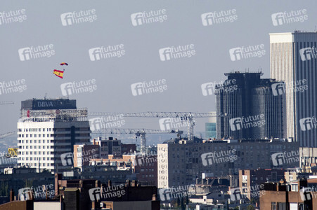 Militärparade zum spanischen Nationalfeiertag in Madrid