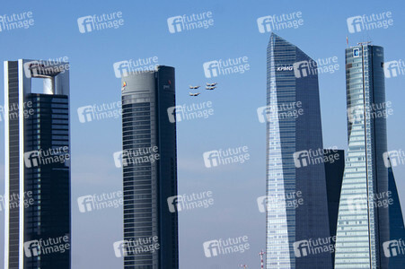 Militärparade zum spanischen Nationalfeiertag in Madrid
