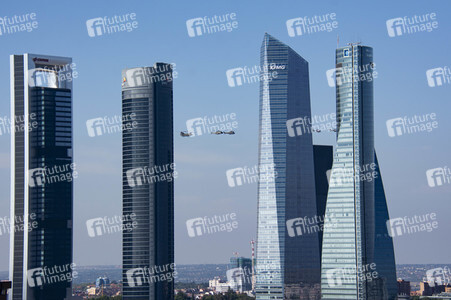 Militärparade zum spanischen Nationalfeiertag in Madrid