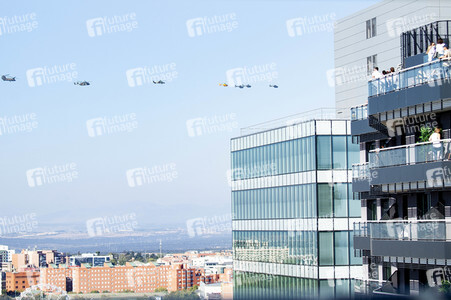 Militärparade zum spanischen Nationalfeiertag in Madrid
