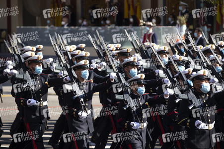 Militärparade zum spanischen Nationalfeiertag in Madrid