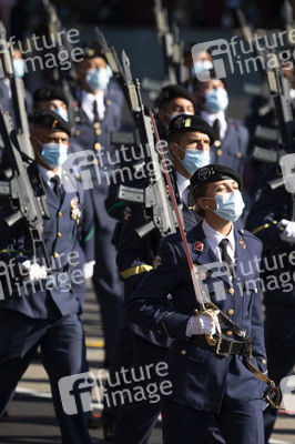 Militärparade zum spanischen Nationalfeiertag in Madrid