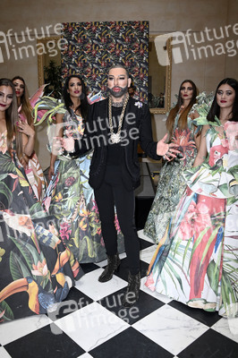 Präsentation der Glööckler-Tapetenkollektion in Berlin