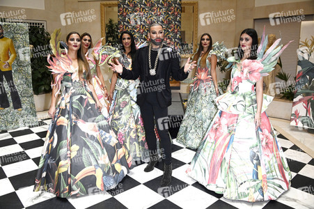 Präsentation der Glööckler-Tapetenkollektion in Berlin