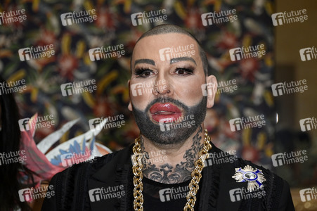 Präsentation der Glööckler-Tapetenkollektion in Berlin