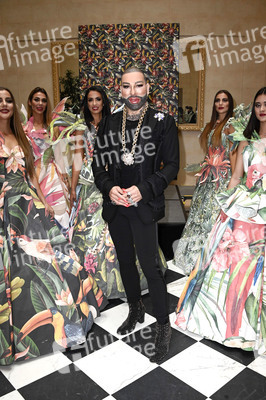 Präsentation der Glööckler-Tapetenkollektion in Berlin