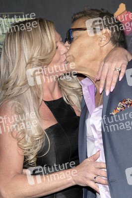 Filmpremiere 'Love on the Rock' in Universal City