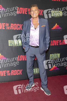 Filmpremiere 'Love on the Rock' in Universal City