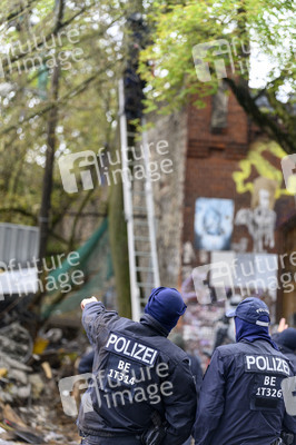 Räumung des Wagencamps 'Köpi' in Berlin