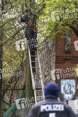 Räumung des Wagencamps 'Köpi' in Berlin