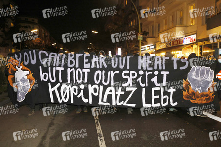 Demonstration gegen die Räumung des Wagencamps 'Köpi' in Berlin