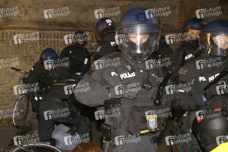 Demonstration gegen die Räumung des Wagencamps 'Köpi' in Berlin