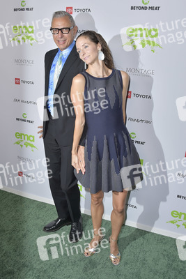 EMA Awards 2021 in Los Angeles