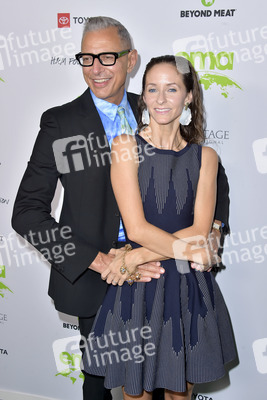 EMA Awards 2021 in Los Angeles