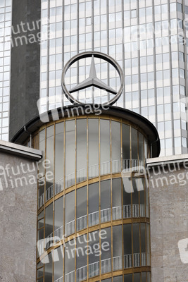 Symbolfoto Mercedes-Benz