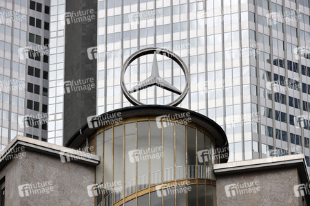 Symbolfoto Mercedes-Benz