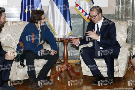 Präsident Aleksandar Vučić empfängt Johnny Depp in Belgrad
