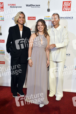 Goldene Bild der Frau 2021 in Hamburg