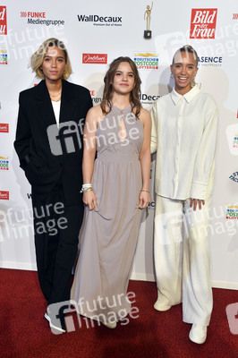 Goldene Bild der Frau 2021 in Hamburg